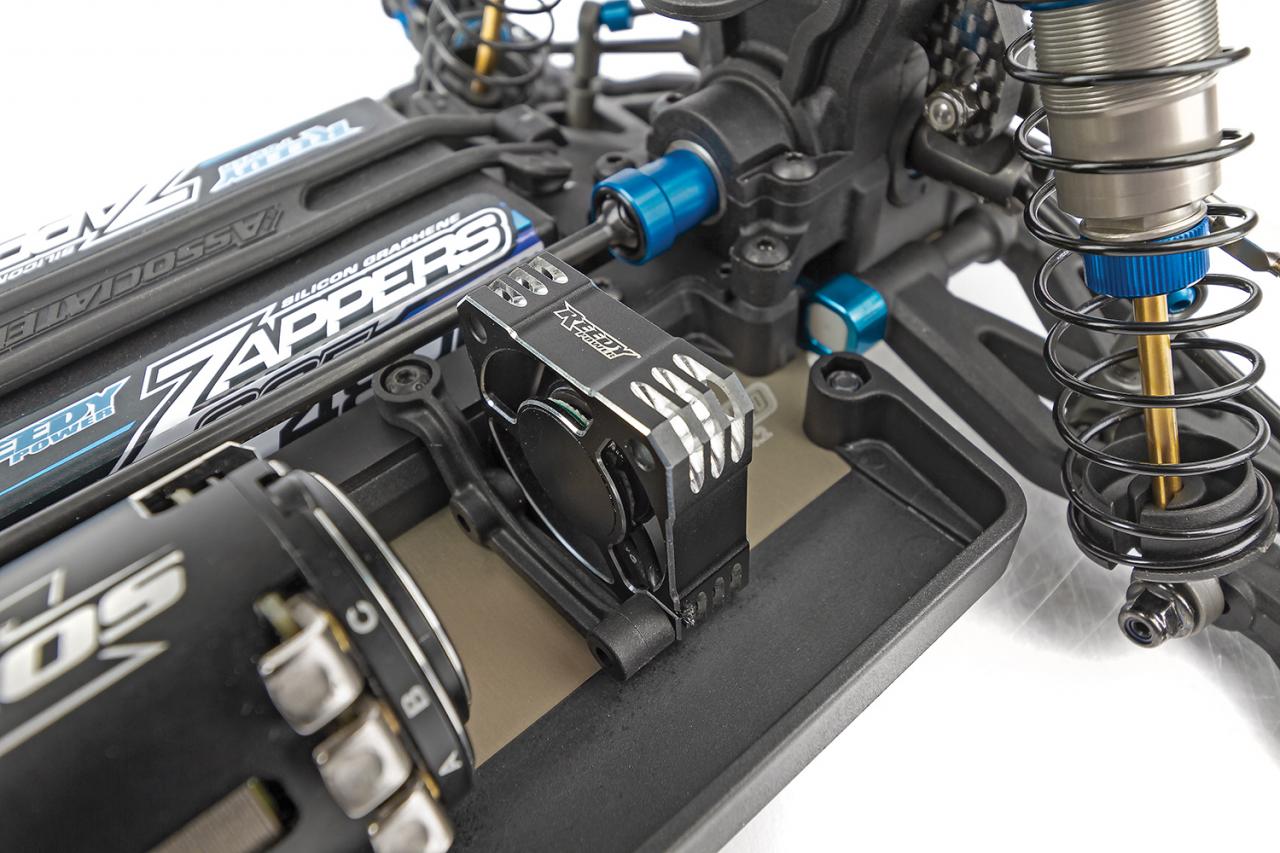 Team Associated B74.2 Champions Edition